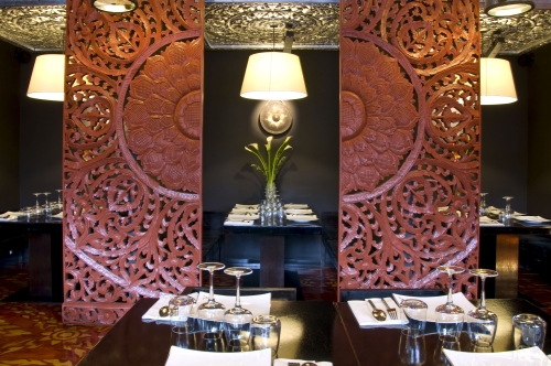 Restaurant aux trois nagas à Paris 16e - un cadre élégant et authentique Restaurant aux trois nagas à Paris 16e - un cadre élégant et authentique