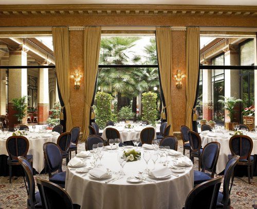 Le Jardin des Cygnes, l'élégant restaurant de l'hotel Prince de Galles à Paris 8e