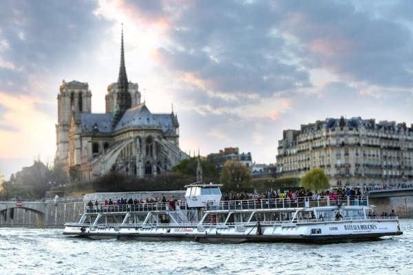 Croisière promenade sur la Seine à Paris