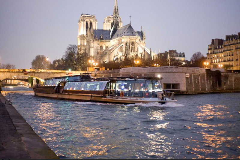 dîner croisière de Noël le 25 décembre