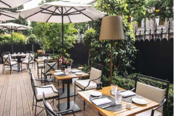 La Bauhinia ouvre sa terrasse d’été