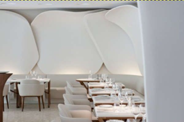 RÉVEILLON DE LA SAINT-SYLVESTRE AU CAMÉLIA AU MANDARIN ORIENTAL PARIS.