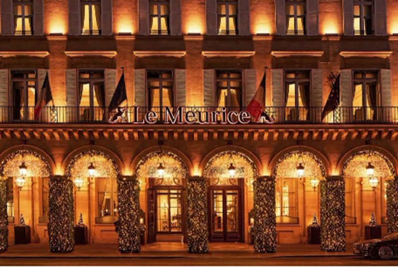 bûches de Noël 2024 du Meurice