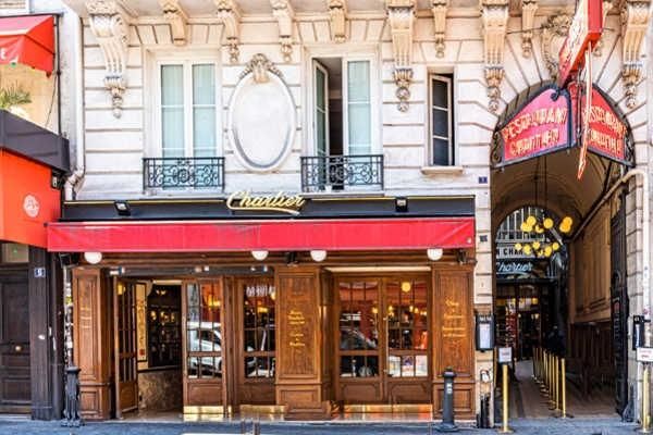 Réveillon de Noel au restaurant Chartier à Paris