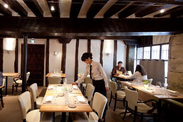 Restaurant Sola - 75006 Paris - Métro : Maubert-Mutualité