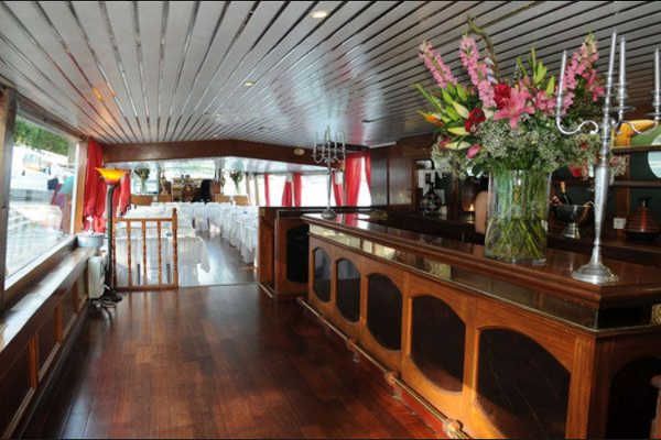 Dîner Croisière de la Saint-Valentin à bord de l'Île de France