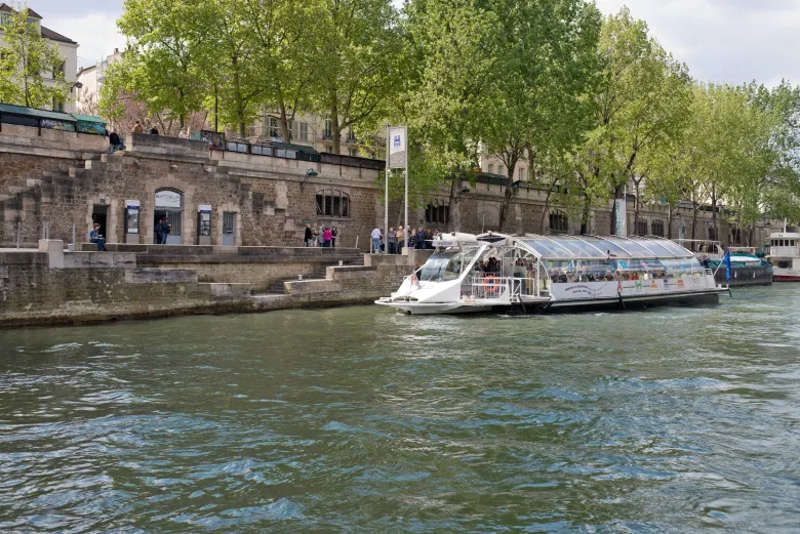 Paris sur la Seine en Batobus
