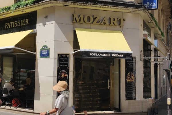 qSaint Valentin  sous le signe de l’éclair